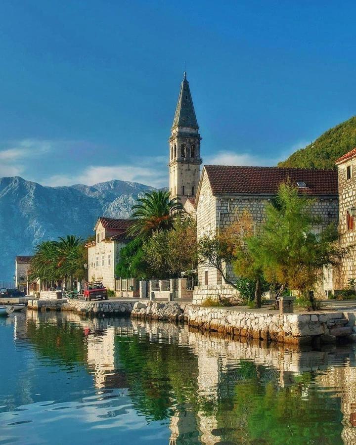 Lady Of The Rocks Apartments Perast Eksteriør billede